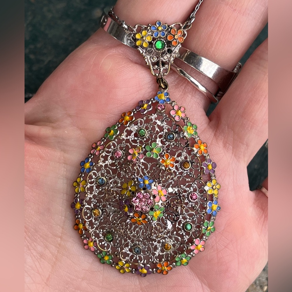 Art Deco Rhodium Plated And Enamel Painted Floral Design LavaliereStyle Necklace - Picture 5 of 16